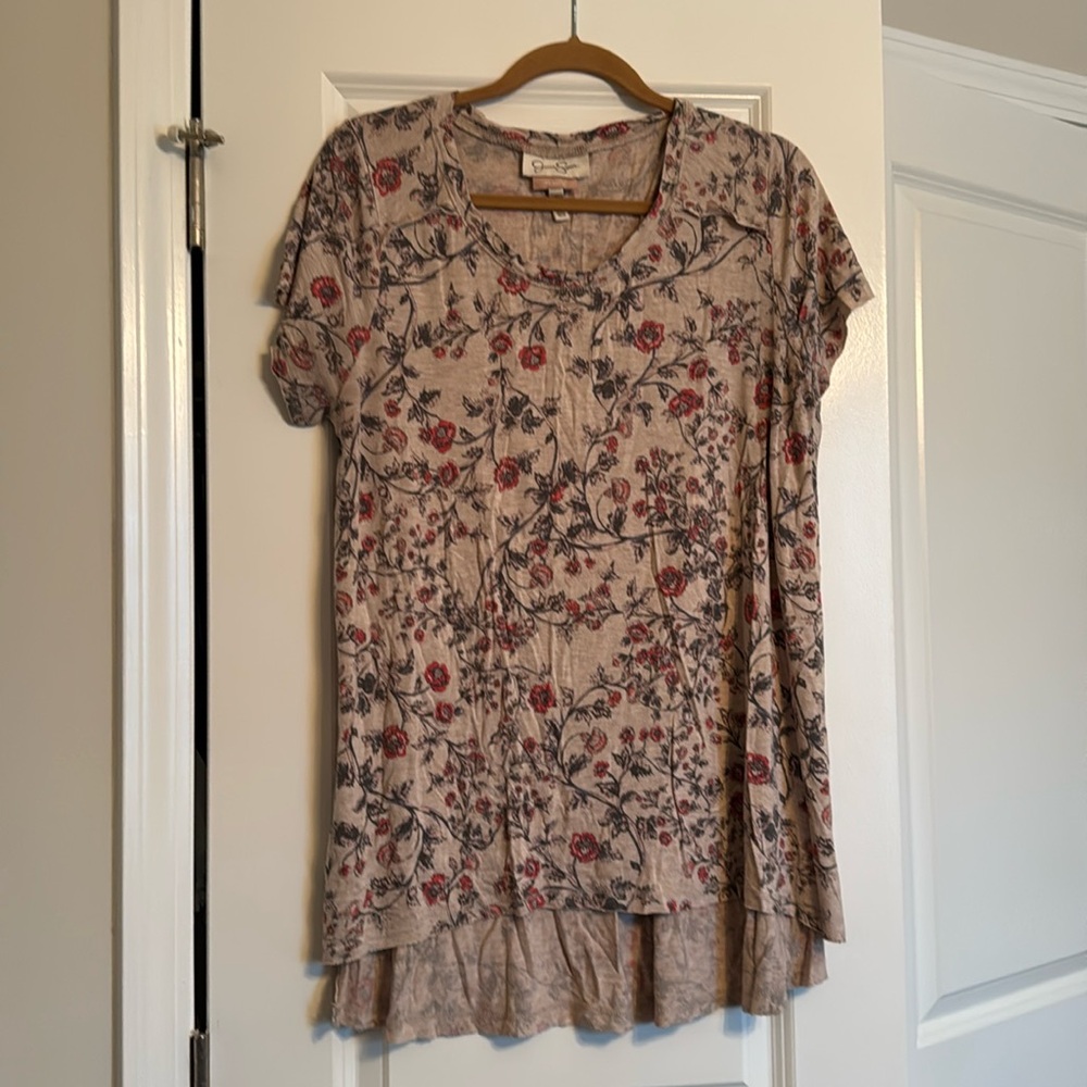 Jessica Simpson nursing t shirt